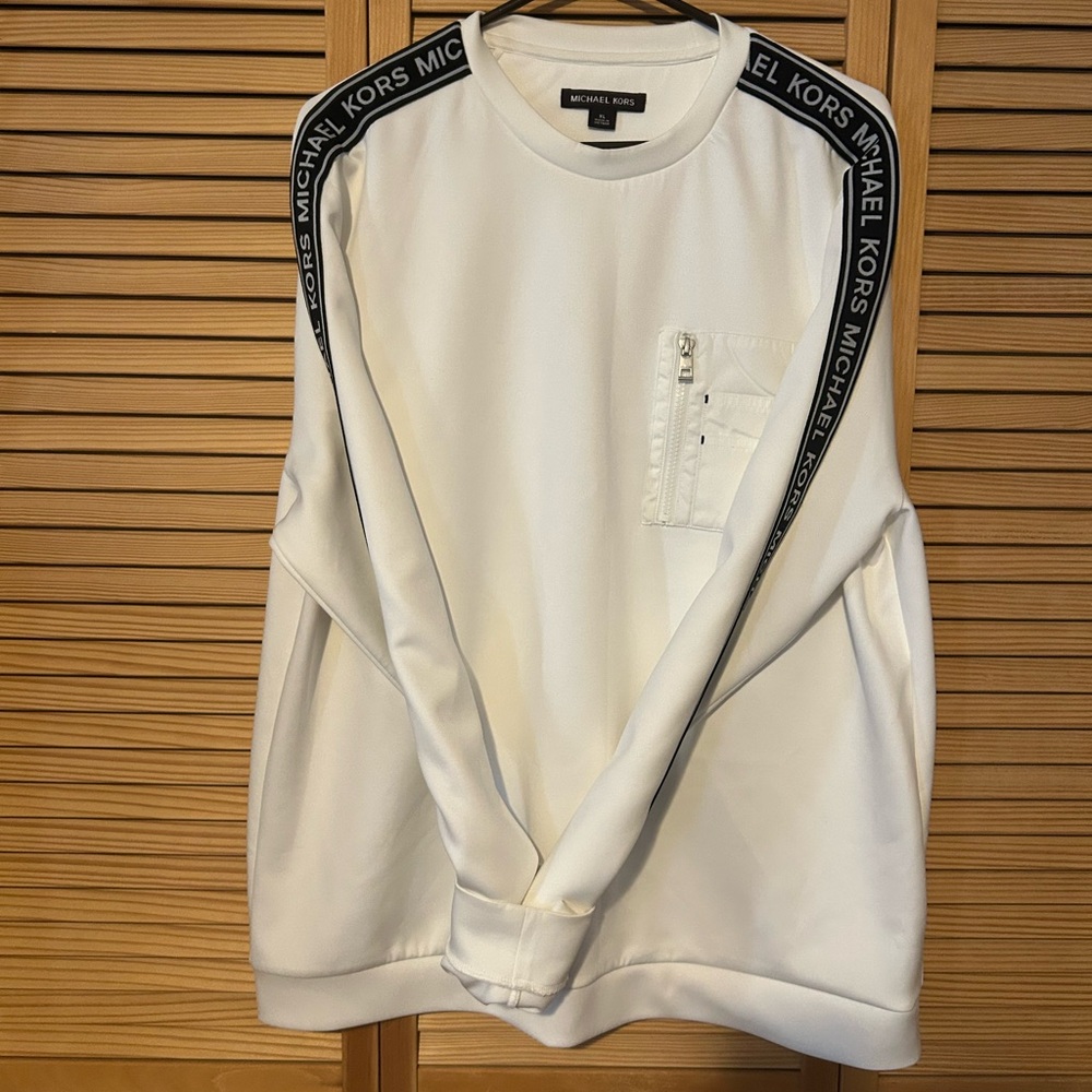 Light weight long sleeve